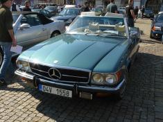 Fotogalerie z jarního setkání Mercedesů v Kolíně.